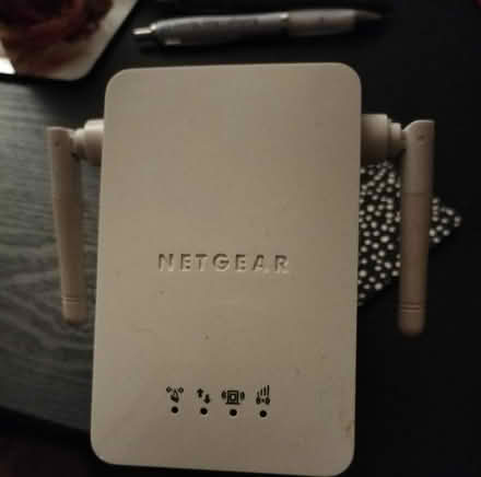 Photo of free WiFi extender (Little ridge, St Leonards TN37) #1