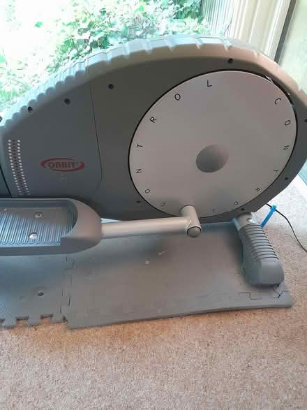 Photo of free Bremshey Elliptical Trainer electr (Chalfont St. Peter SL9) #3