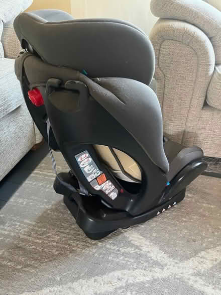 Photo of free Car seat (Queens Park) #3