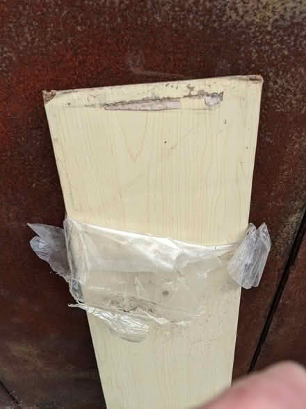 Photo of free Shelf and brackets (sandycove recycle depot) #4