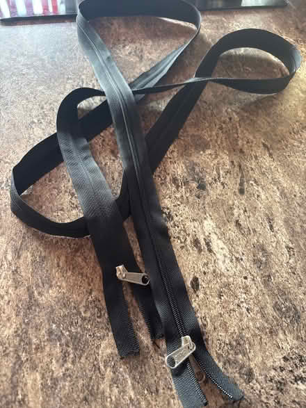 Photo of free 97.5” double ended zip (Bacton IP14) #2