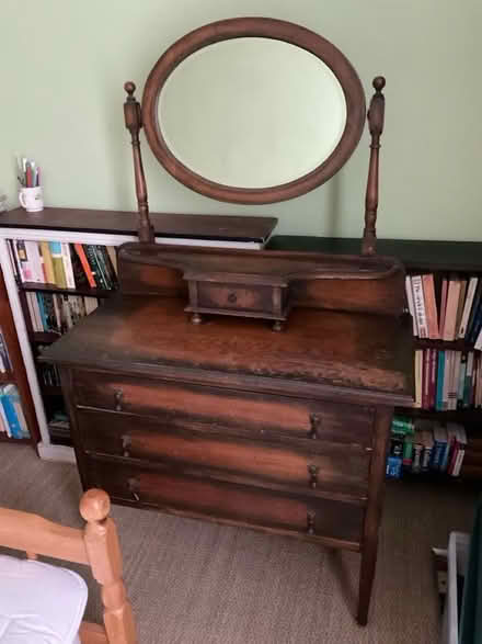 Photo of free Dressing table with mirror (Twickenham TW1 (St Margarets)) #1