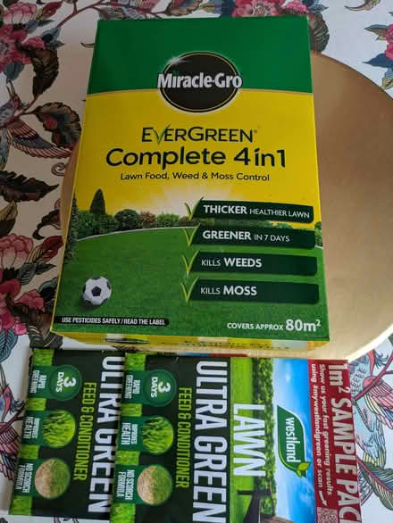 Photo of free lawn fertiliser (Wallington PO16) #1