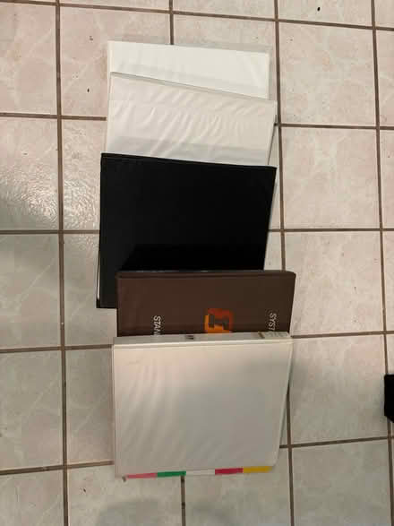 Photo of free Assorted 3-ring binders (Simsbury) #2