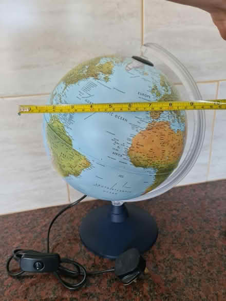 Photo of free World Globe, electric light up lamp (Eastergate PO20) #3