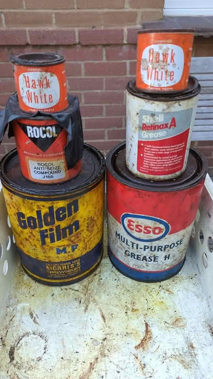Photo of free Grease and gear oil (Poole bh16) #1