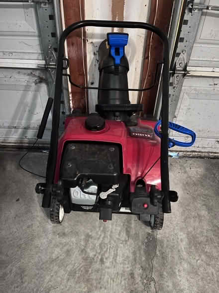 Photo of free Toro snow blower- needs repair (Ellicott city) #4