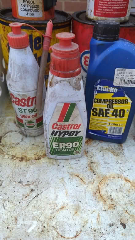 Photo of free Grease and gear oil (Poole bh16) #2