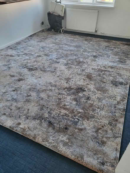 Photo of free Large carpet (Pitsea SS13) #1