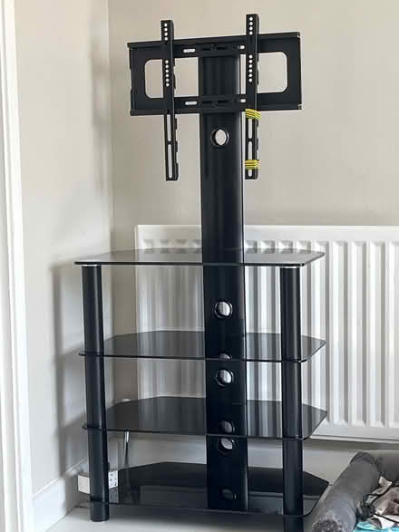 Photo of free Tv stand (Sandhurst) #1