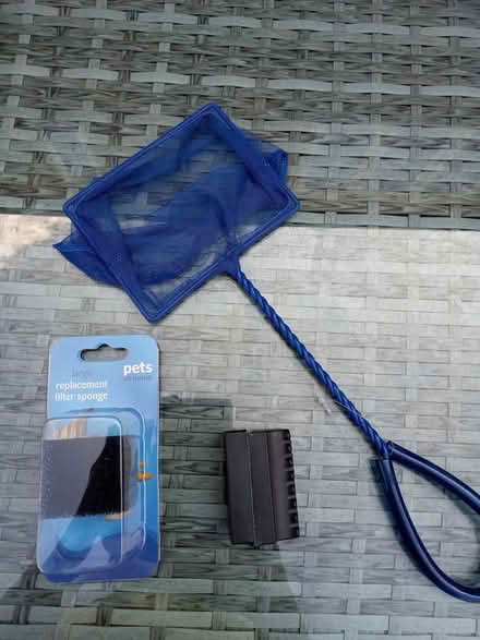 Photo of free Small fish tank and accessories (Blaby LE8) #4