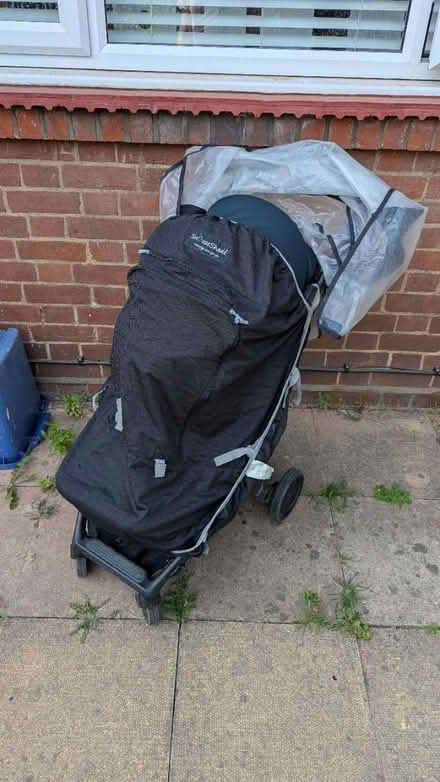 Photo of free Ergo baby travel pram (TW9) #2