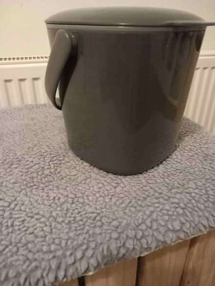 Photo of free Small compost bin (Aspley NG8) #1