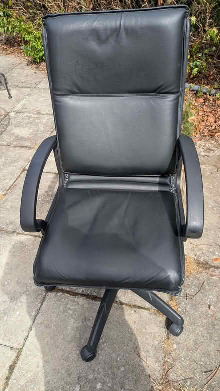 Photo of free Office/Computer Chair (Dunning PH2) #1