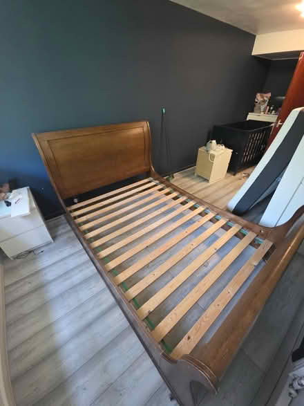 Photo of free Double bed frame (Putney sw15) #3