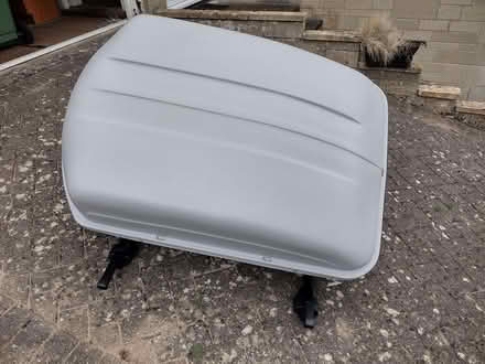 Photo of free Roofbox with bars (The Plantation GL5) #2