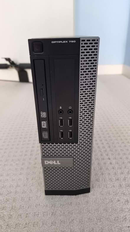 Photo of free Dell optiplex 790 (Laindon SS15) #1