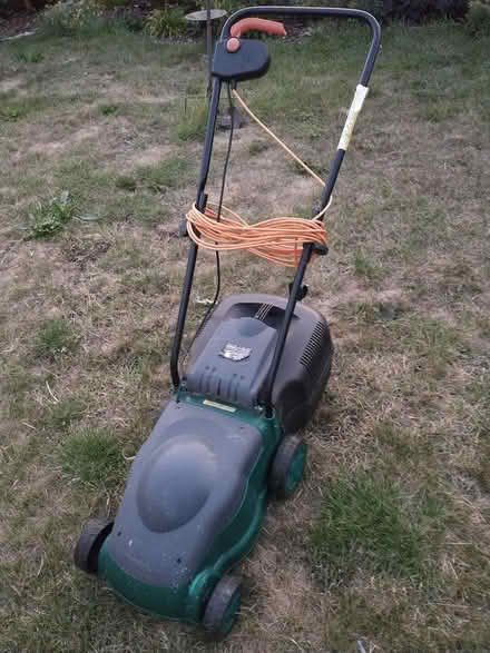 Photo of free Lawnmower (OX11) #1