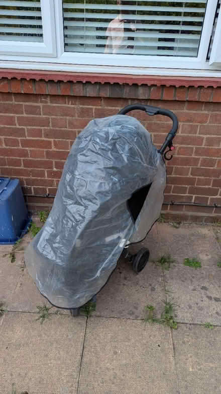Photo of free Ergo baby travel pram (TW9) #3