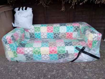 Photo of free sofa (Chingford E4) #1