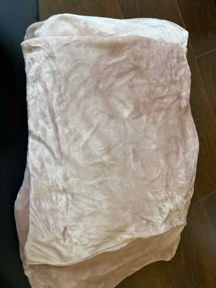 Photo of free King size light pink bedding (L13) #1