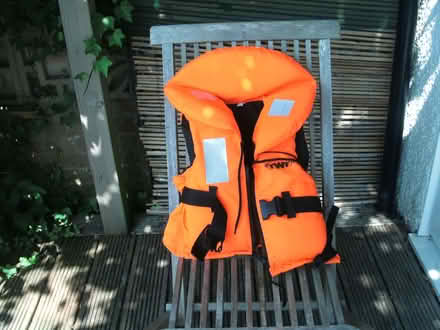Photo of free Lifejacket for child 20-30kg (Portslade by Sea BN3) #1