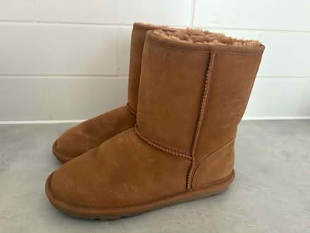 Photo of free Ugg style boots size 5 (Cottonmill, St Albans, AL1) #1