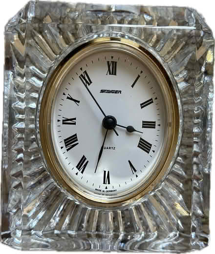 Photo of free Crystal shelf clock with problem (Sunnyvale near Fremont H.S.) #1