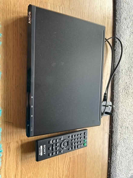 Photo of free Sony DVD player (Hook KT9) #1