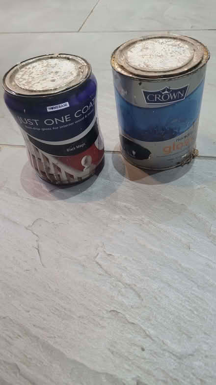 Photo of free Black gloss paint (Bromley BR1) #1