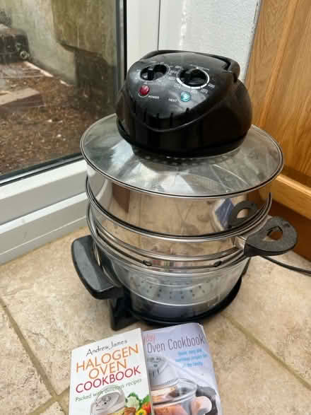 Photo of free Halogen oven and cookbooks (Paignton TQ3) #1