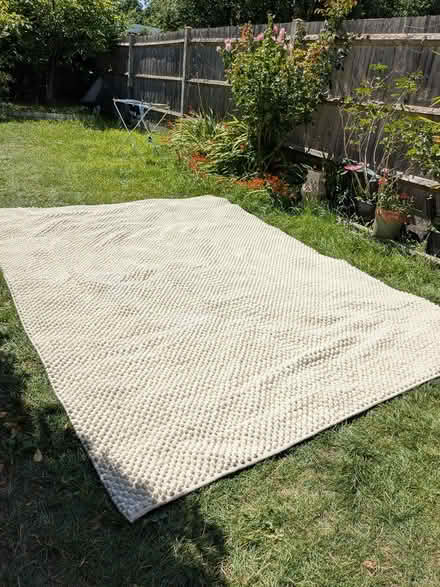 Photo of free Loaf New Zealand Lambs Wool Rug (Willesden Green) #1