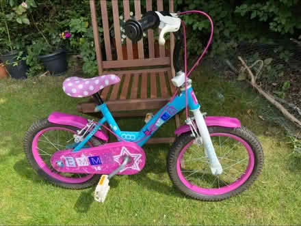 Photo of free Girls bike in blue and pink (California DE22) #1