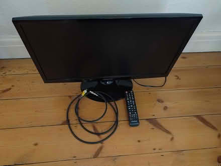 Photo of free Samsung tv (Risinghurst OX3) #1