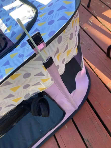 Photo of free Dog/cat play pen (North Seattle 145th & 15th) #4