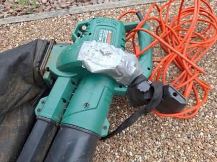 Photo of free Leaf blower vac (stroud GL5, near college) #2