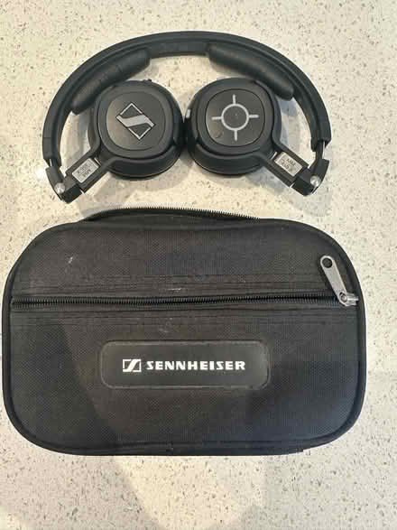 Photo of free Sennheiser headphones (Marshalswick AL4) #1
