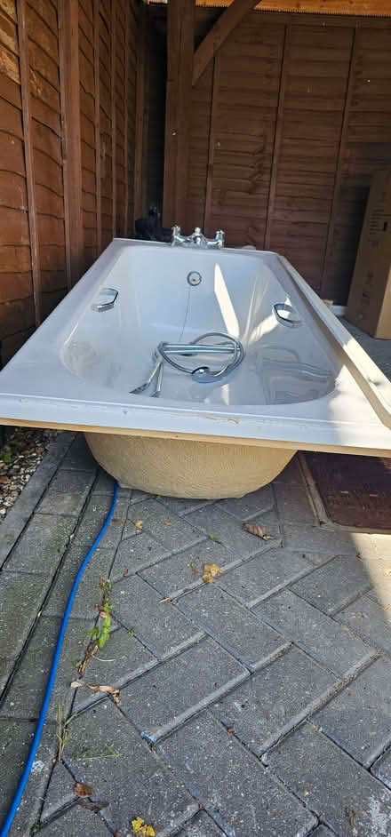 Photo of free Bath (Hailsham BN27) #2