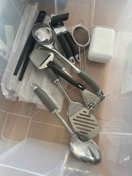 Photo of free Kitchen bits, plant pots and mirror (EC1N) #3