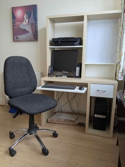 Photo of free Computer desk and chair (Harrogate HG2) #1