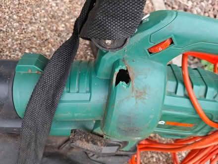 Photo of free Leaf blower vac (stroud GL5, near college) #3