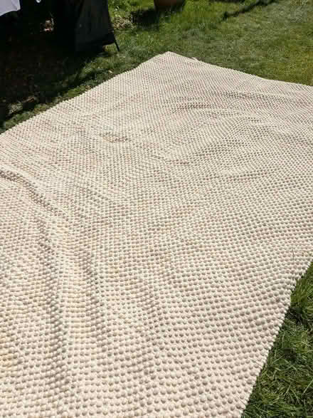 Photo of free Loaf New Zealand Lambs Wool Rug (Willesden Green) #2