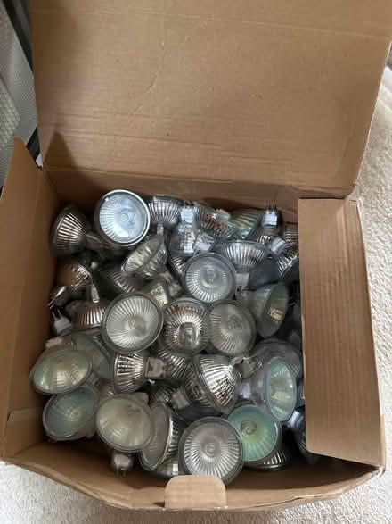 Photo of free 12V 50W MR16 halogen bulbs (BR7) #1