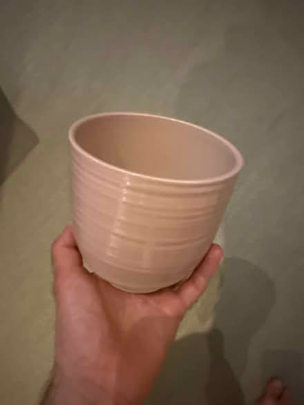 Photo of free Small plant pot (SE13) #1