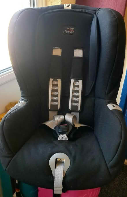 Photo of free Child's Car Seat (Killamarsh S21) #1