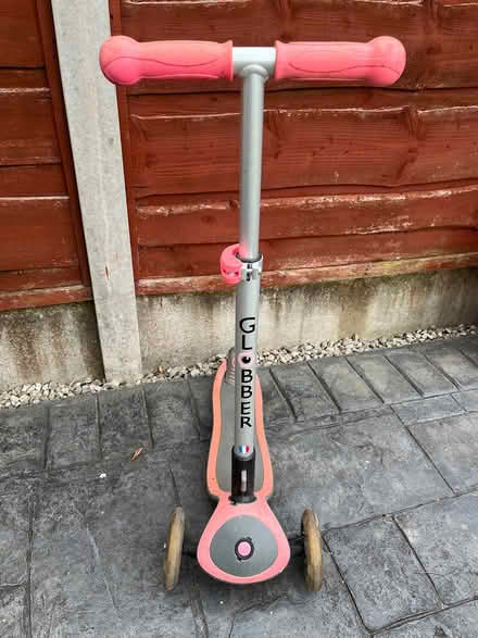 Photo of free Medium-sized child’s scooter (Bramhall SK7) #2
