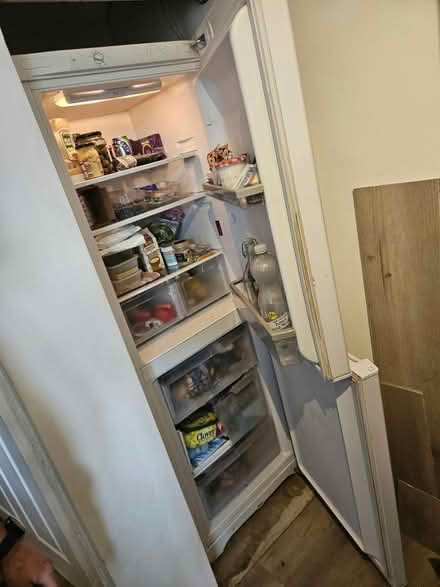 Photo of free Hotpoint fridge (SY11) #2