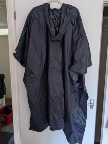 Photo of free Decathlon waterproof poncho (CM12) #3