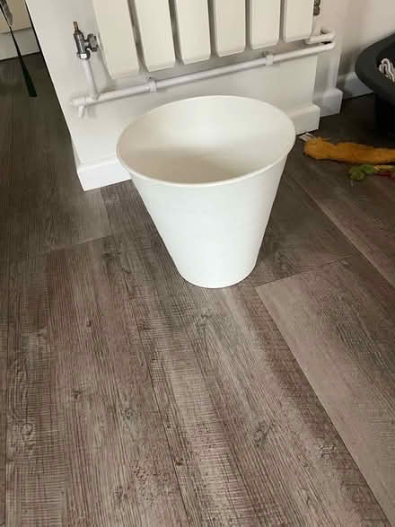 Photo of free IKEA plastic waste bin (Barnard's Green WR14) #1
