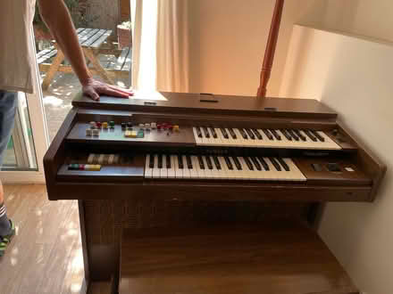 Photo of free Yamaha electro organ fully working (SE15) #1